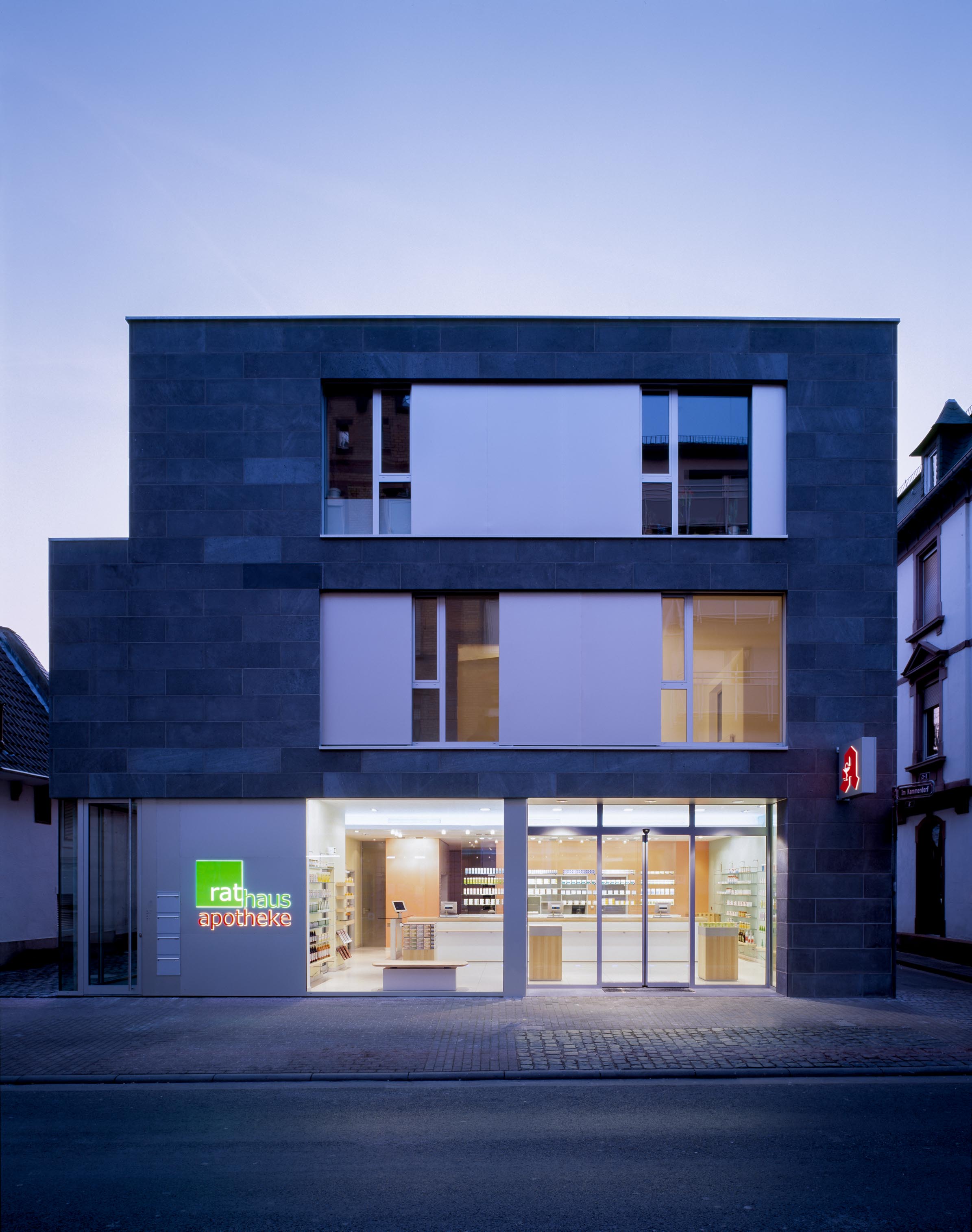 Gebäude und Schaufenster