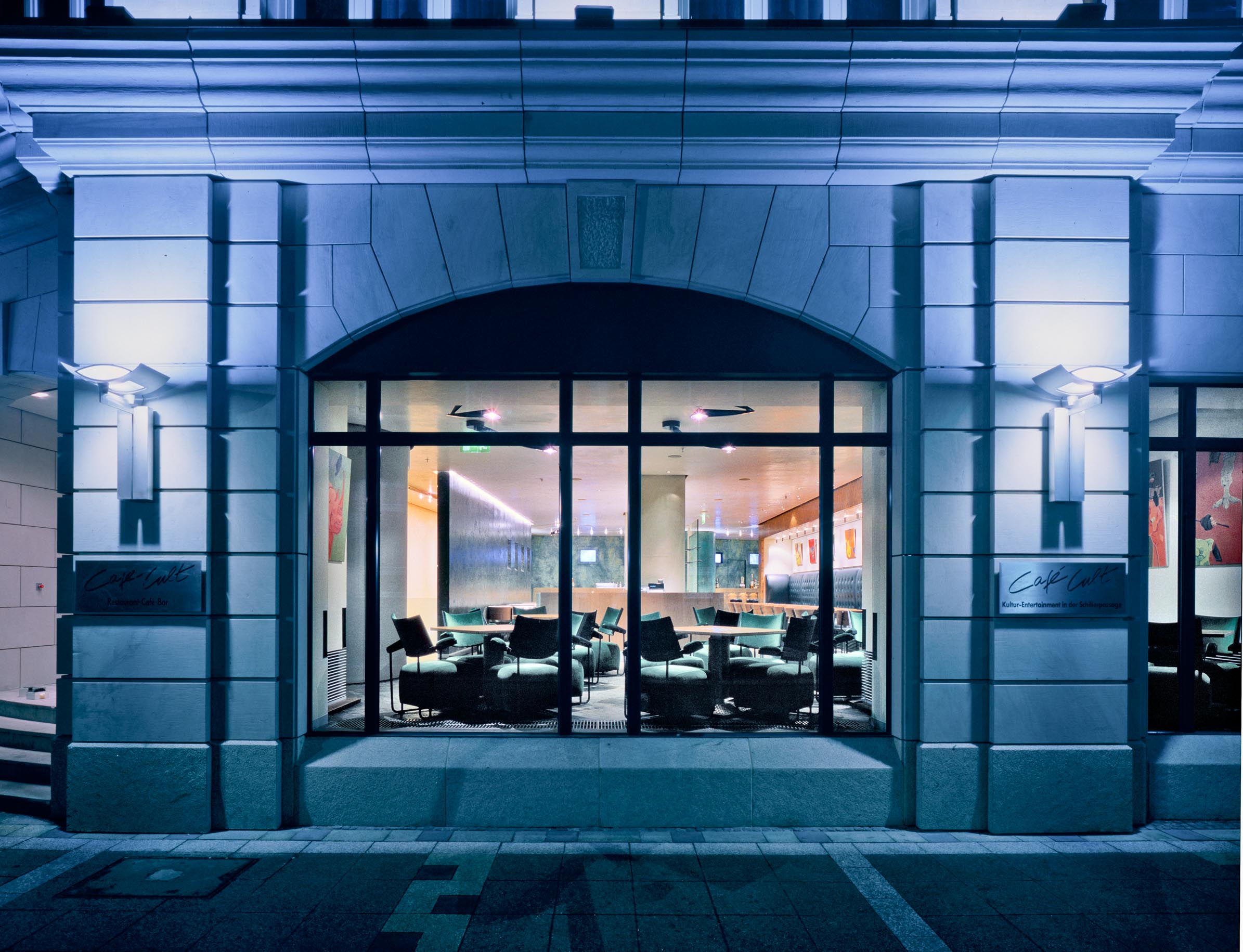 Eingang Café CULT